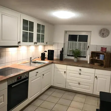 Gemuetliches Reetdachhaus In Schleswig Holstein *