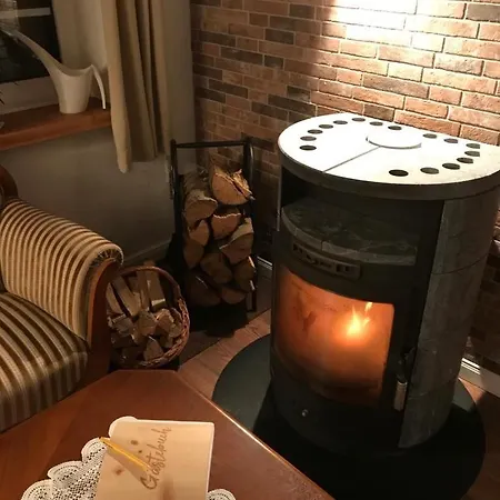 Gemuetliches Reetdachhaus In Schleswig Holstein Vakantiehuis Neuendorf-Sachsenbande
