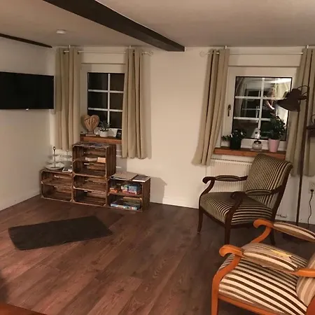Gemuetliches Reetdachhaus In Schleswig Holstein Vakantiehuis Neuendorf-Sachsenbande