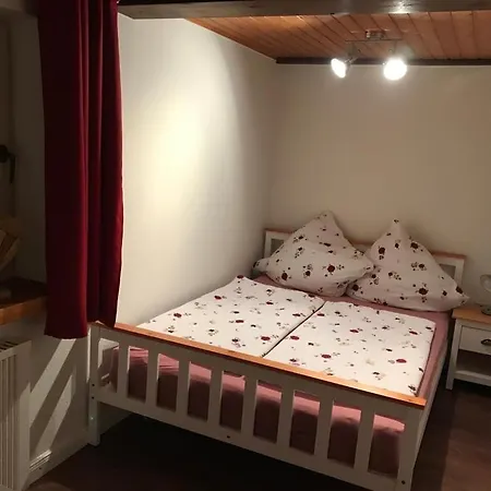Gemuetliches Reetdachhaus In Schleswig Holstein Neuendorf-Sachsenbande